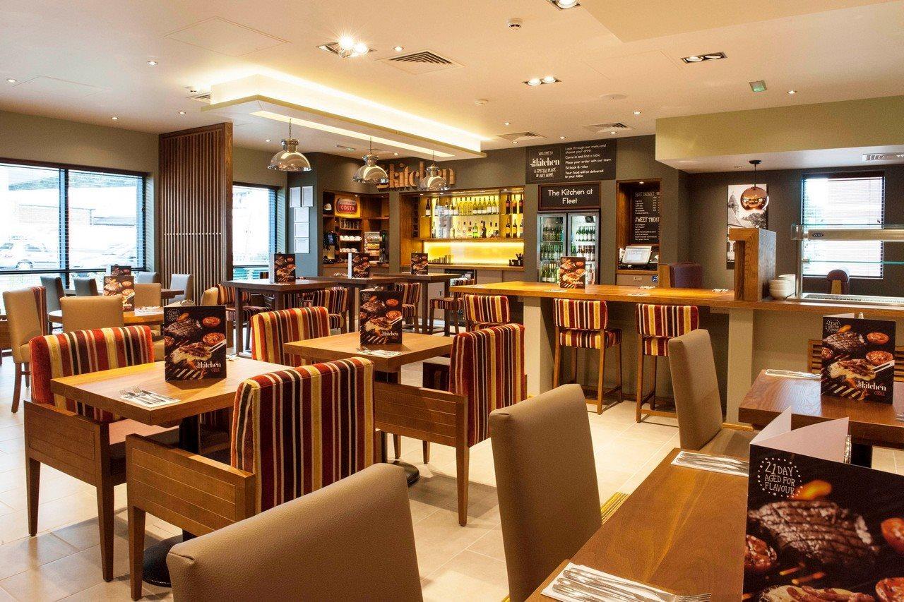 Premier Inn Fleet Zewnętrze zdjęcie