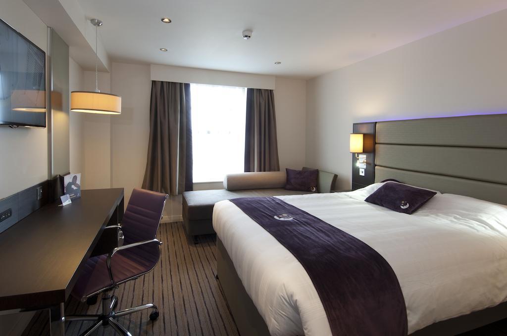 Premier Inn Fleet Pokój zdjęcie