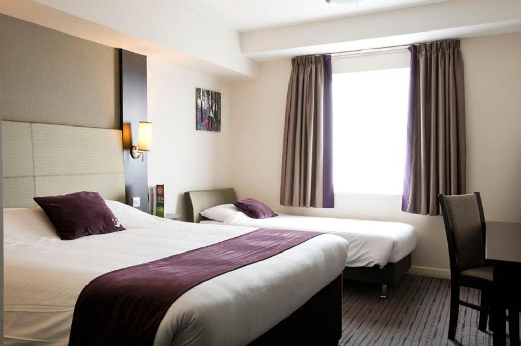 Premier Inn Fleet Zewnętrze zdjęcie